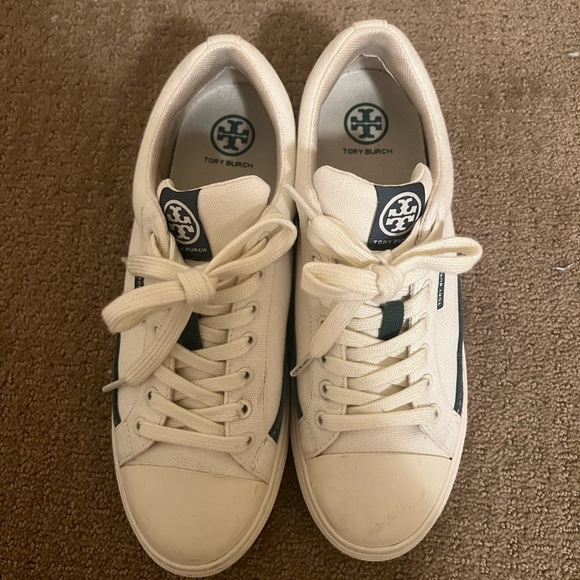 Sneakers - Picture 2 of 3